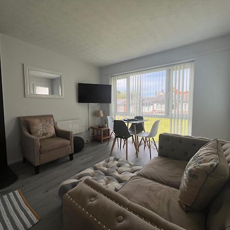 Dog Friendly Beachside Cottage No11 Kessingland With Private Parking Kültér fotó